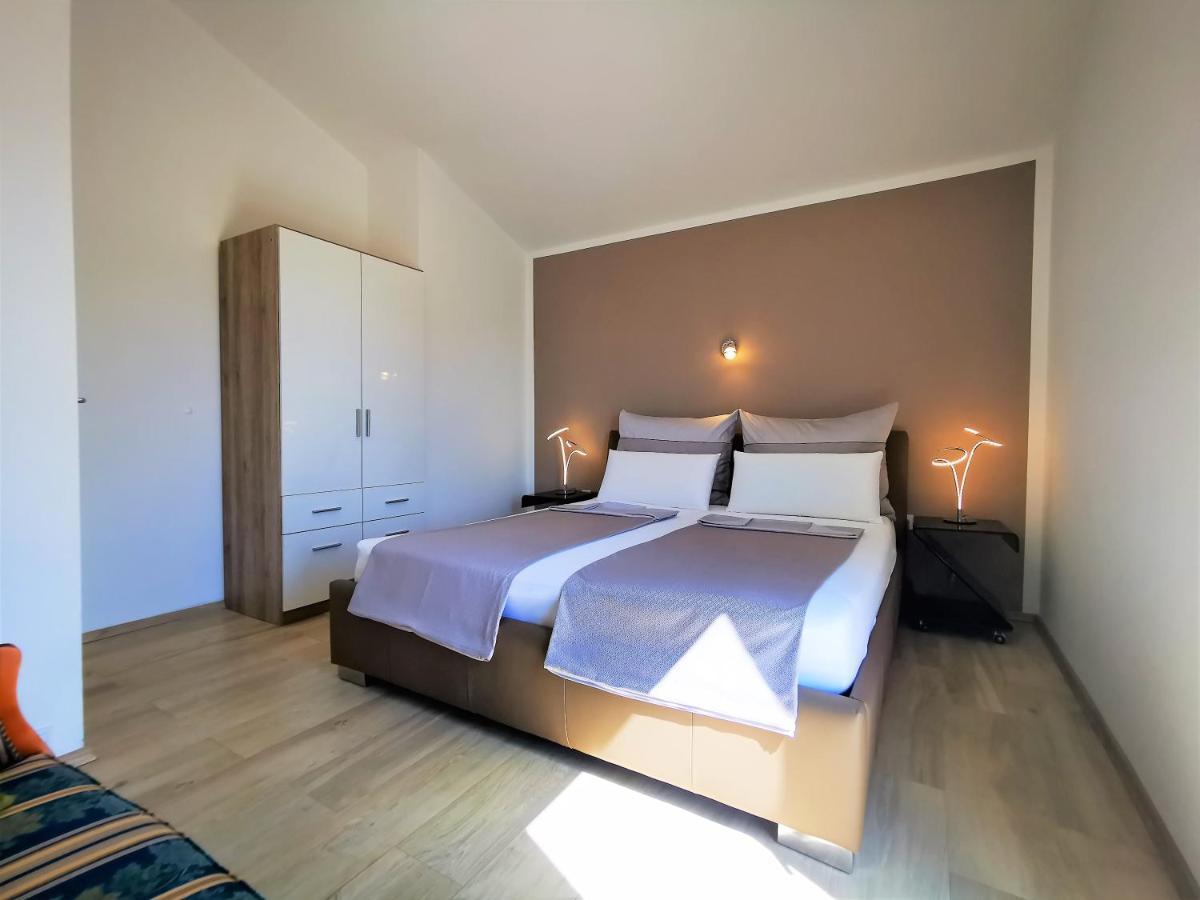 Apartments Petar Pan Fažana Extérieur photo