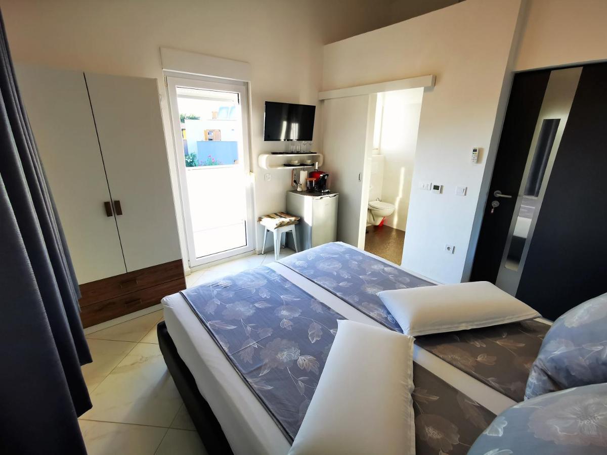 Apartments Petar Pan Fažana Extérieur photo