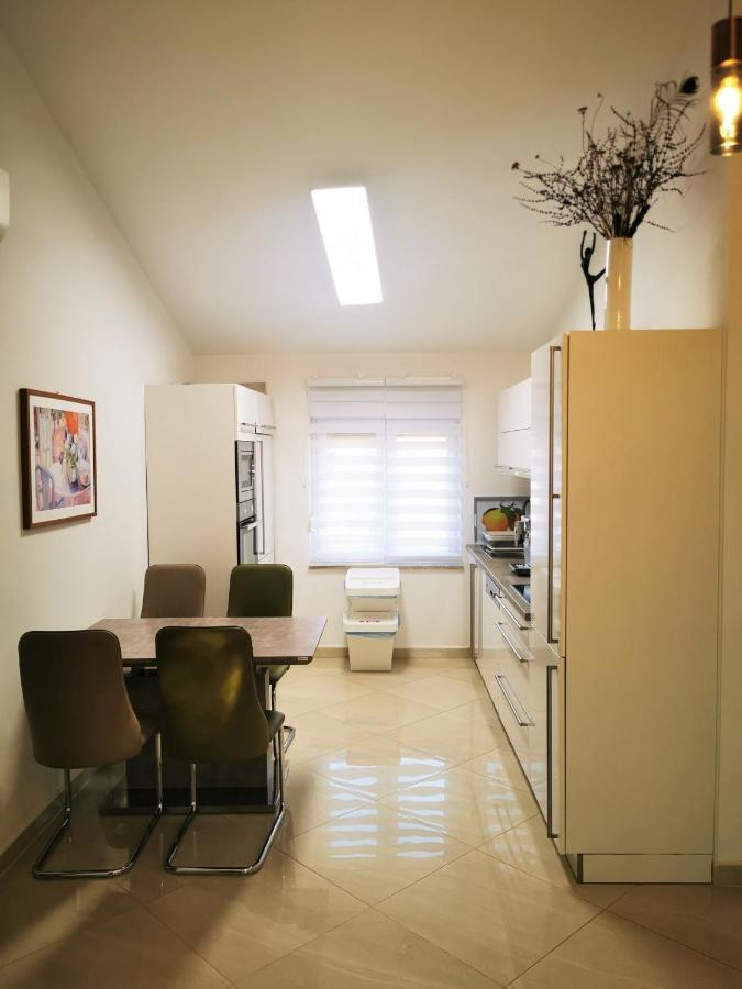 Apartments Petar Pan Fažana Extérieur photo
