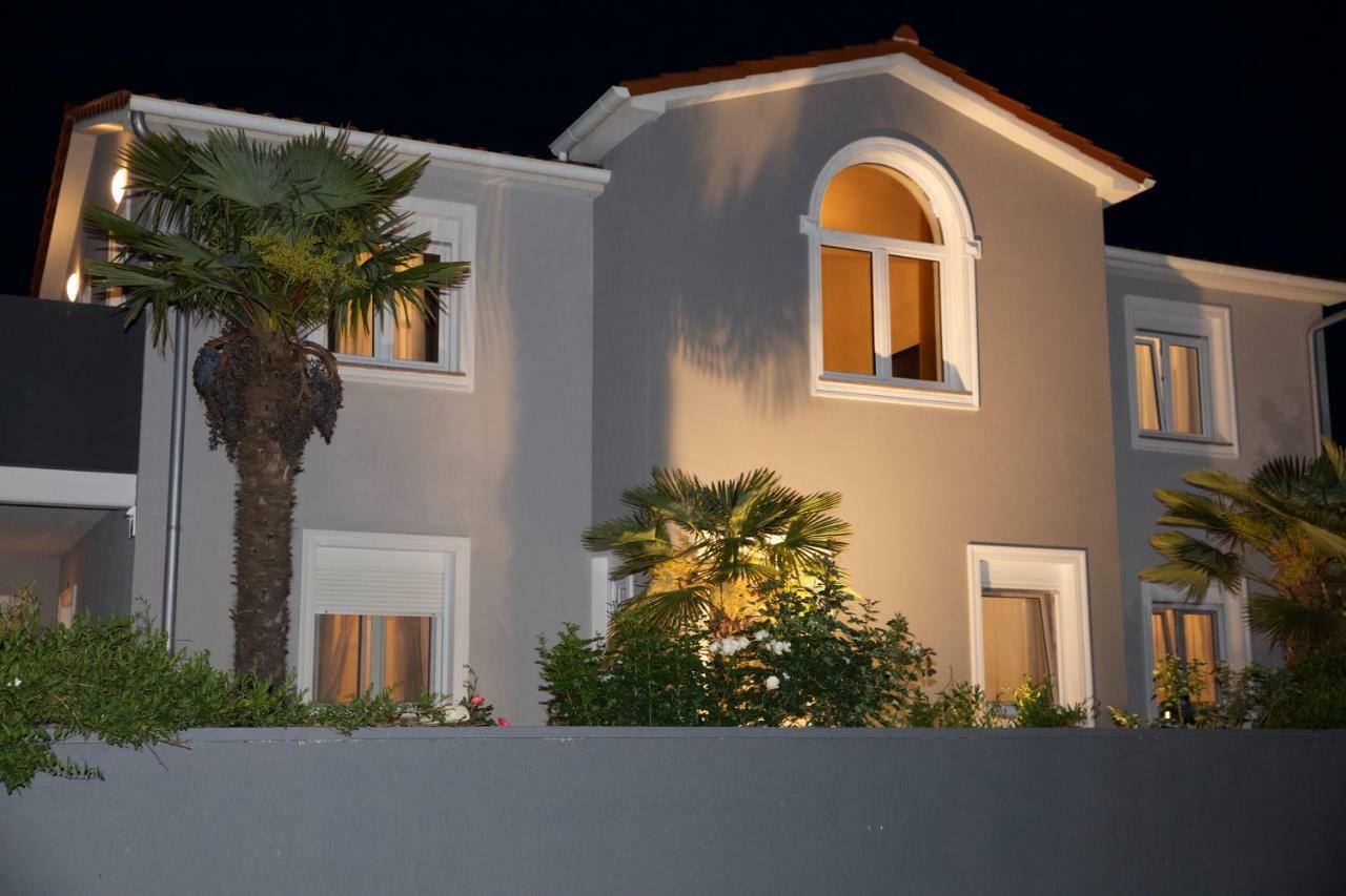 Apartments Petar Pan Fažana Extérieur photo